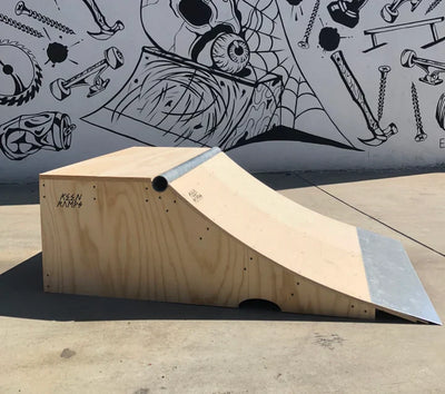 Keen Ramps Quarter Pipe - 18